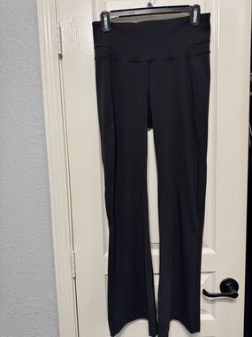 Lululemon Groove Pant Flare *Minor Flaw